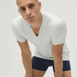 Calida 100% Nature T-Shirt Mit Clean Cut, V-Neck, Compostable 12 Calida 100% Nature T-Shirt Mit Clean Cut, V-Neck, Compostable -CALIDA shop Calida 100 Nature T Shirt V Neck weiss 14080 910