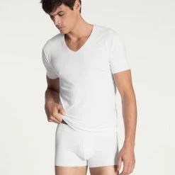 Calida Clean Line Kurzarm-Shirt, V-Neck 7 Calida Clean Line Kurzarm-Shirt, V-Neck -CALIDA shop Calida Clean Line V Shirt clean cut Frackschnitt weiss 14885 001 2