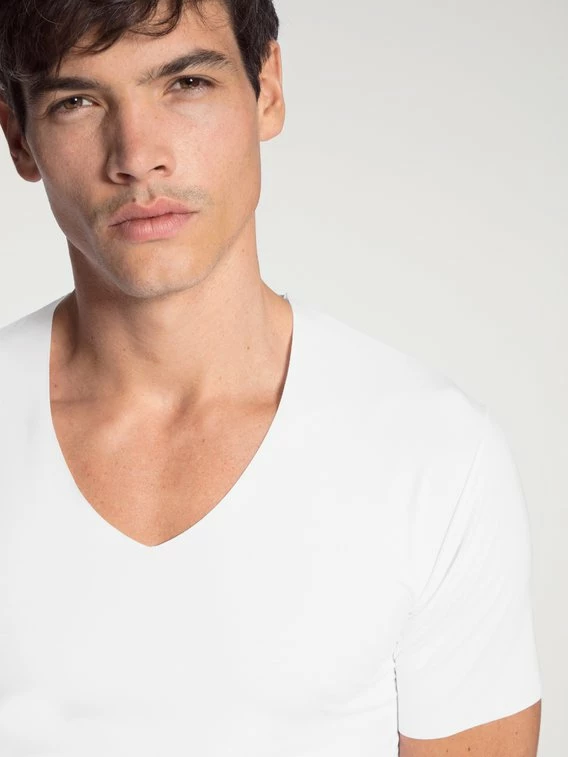 Calida Clean Line Kurzarm-Shirt, V-Neck 4 Calida Clean Line Kurzarm-Shirt, V-Neck – Bild 4