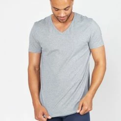 Erlich Textil Hugo T-Shirt Mit V-Neck 9 Erlich Textil Hugo T-Shirt Mit V-Neck -CALIDA shop Erlich Textil Hugo T Shirt mit V Neck grau 1000000001 GRA 2